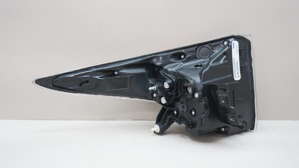 2016-2018 TOYOTA PRIUS REAR RIGHT PASSENGER SIDE OUTER TAIL LIGHT AFTERMARKET