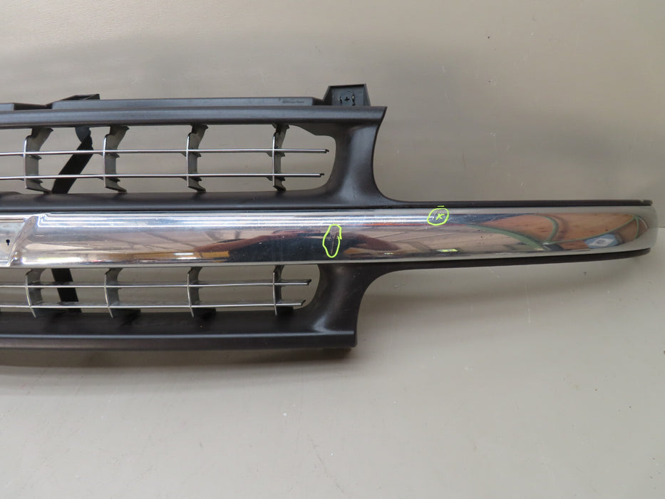 2000-2006 CHEVROLET Suburban Tahoe FRONT GRILL GRILLE OEM