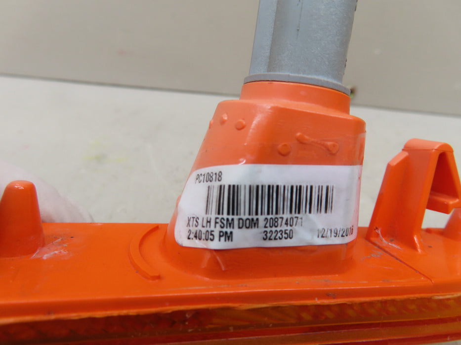 2013-2017 CADILLAC XTS FRONT LEFT DRIVER BUMPER SIDE MARKER LIGHT OEM