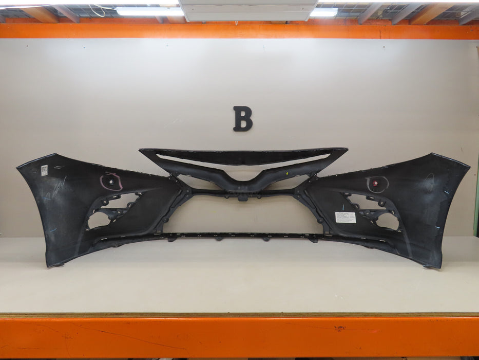 2018 2019 2020 TOYOTA CAMRY FRONT BUMPER COVER OEM 52119-06E20