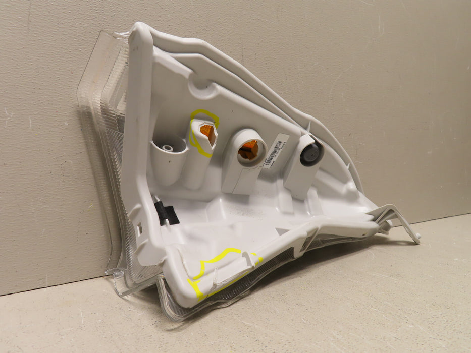 13-17 NISSAN LEAF FRONT LEFT DRIVER SIDE MARKER FENDER MOUNTED OEM 26185 3NF0A
