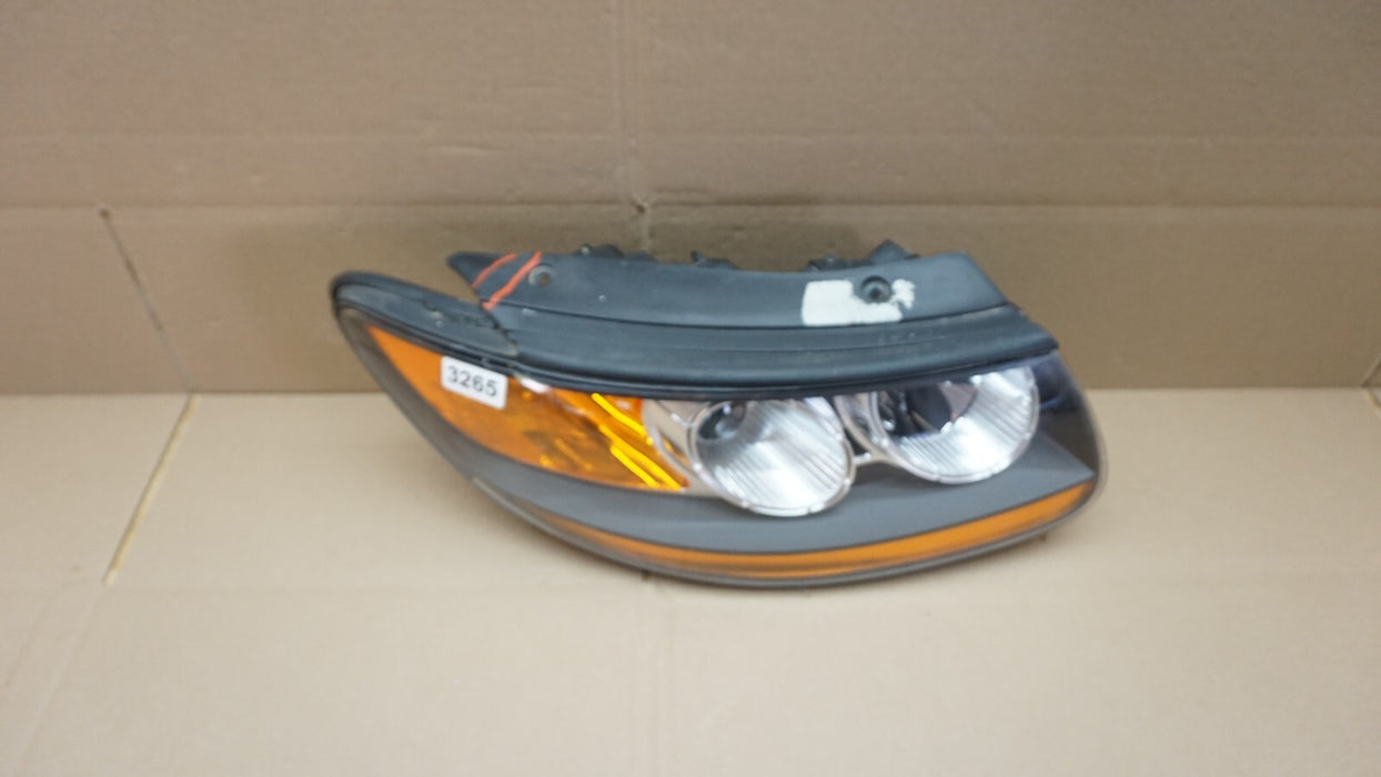 2010-2012 HYUNDAI SANTA FE FRONT RIGHT PASSENGER SIDE HEADLIGHT HEADLAMP OEM