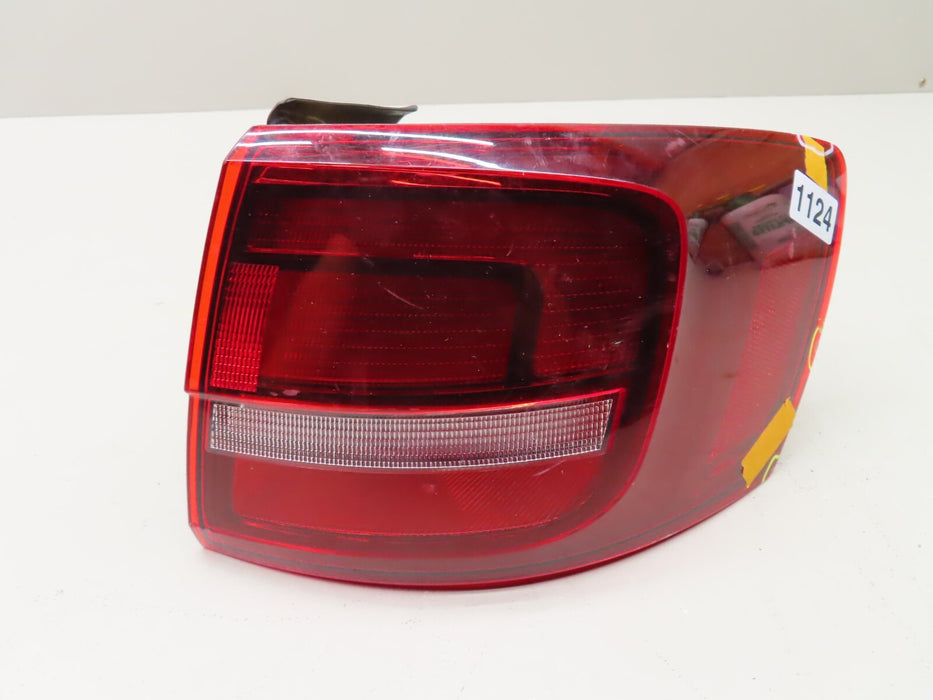 2015-2018 VOLKSWAGEN JETTA REAR RIGHT PASSENGER SIDE OUTER TAIL LIGHT LAMP OEM