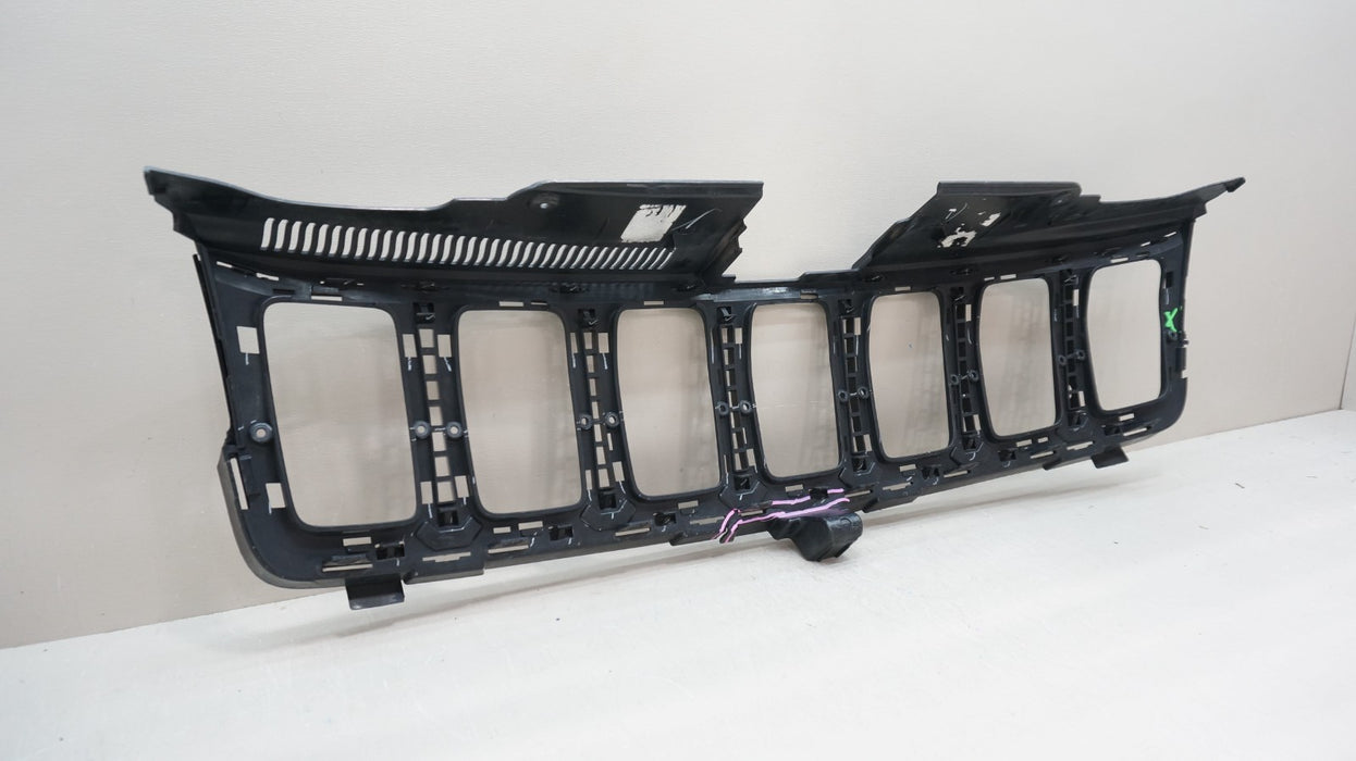2016-2022 JEEP GRAND CHEROKEE FRONT UPPER BUMPER RADIATOR GRILLE OEM 68258419AA