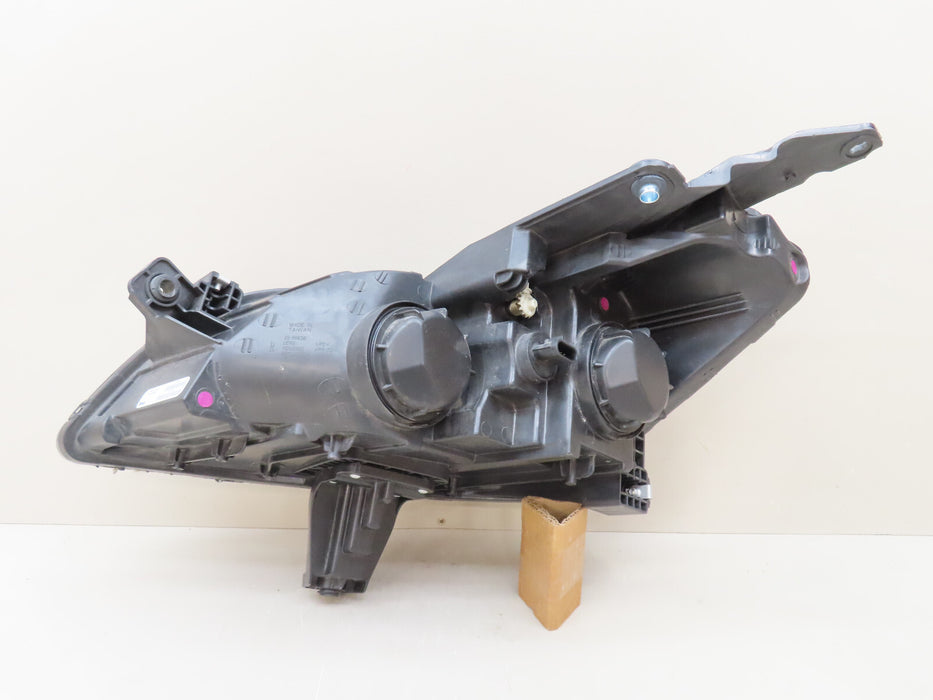 09 10 11 12 CHEVROLET TRAVERSE RIGHT PASSENGER HEADLIGHT HALOGEN AFTERMARKET