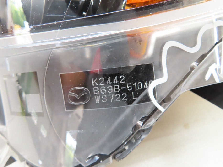 2017-2018 MAZDA 3 FRONT LEFT DRIVER SIDE HEADLIGHT HEAD LAMP HALOGEN OEM