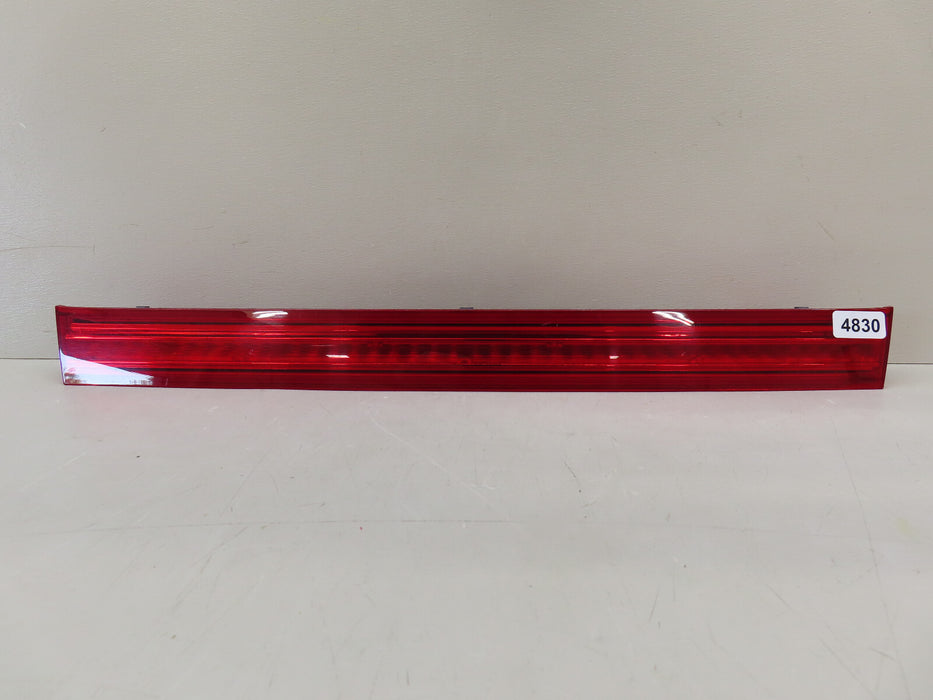 2015-2019 LINCOLN MKC REAR LIFTGATE CENTER LED TAIL LIGHT OEM