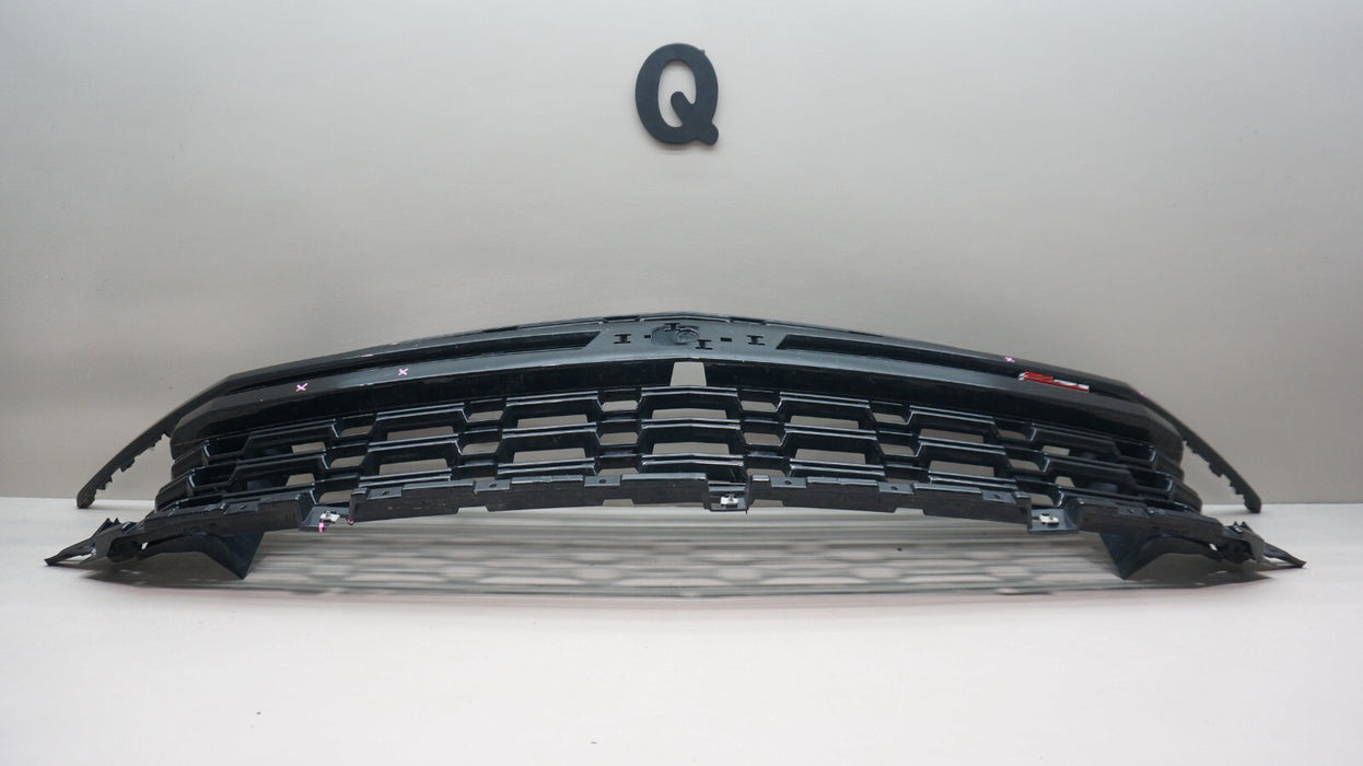 2021-2022 CHEVROLET TAHOE Z71 FRONT BUMPER RADIATOR GRILLE OEM