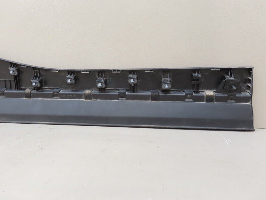 2022-2024 HYUNDAI SANTA CRUZ FRONT RIGHT PASSENGER SIDE DOOR LOWER MOLDING OEM