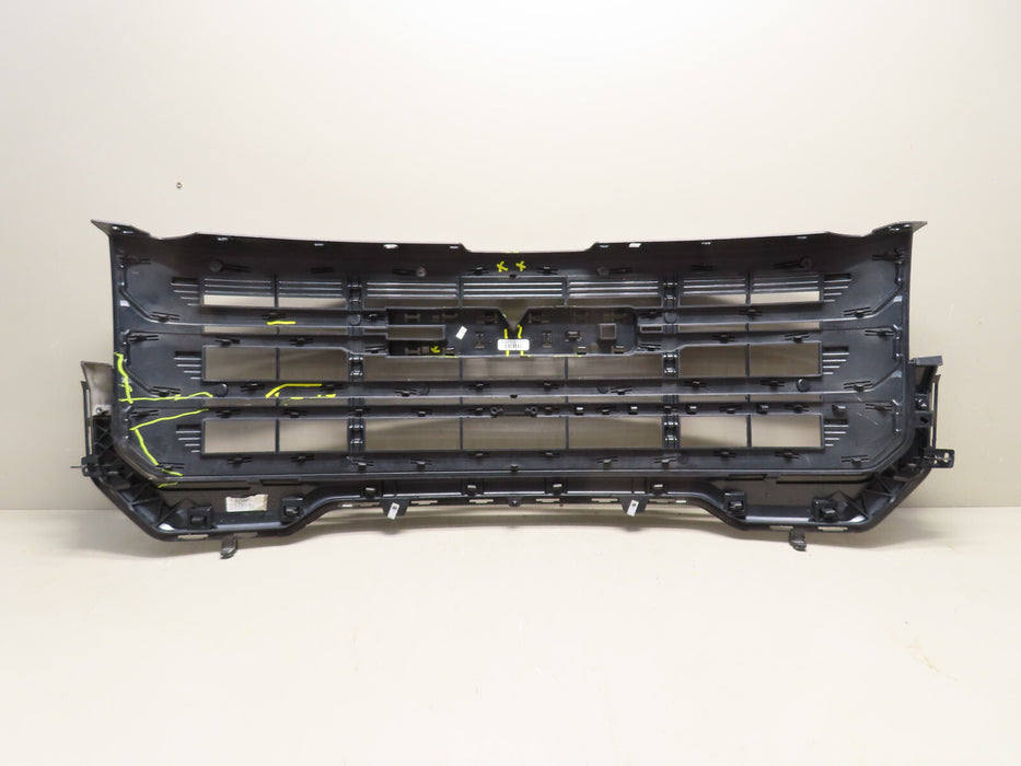 2020-2023 GMC ACADIA FRONT UPPER GRILLE GRILL W/CAMERA OEM P#84849520