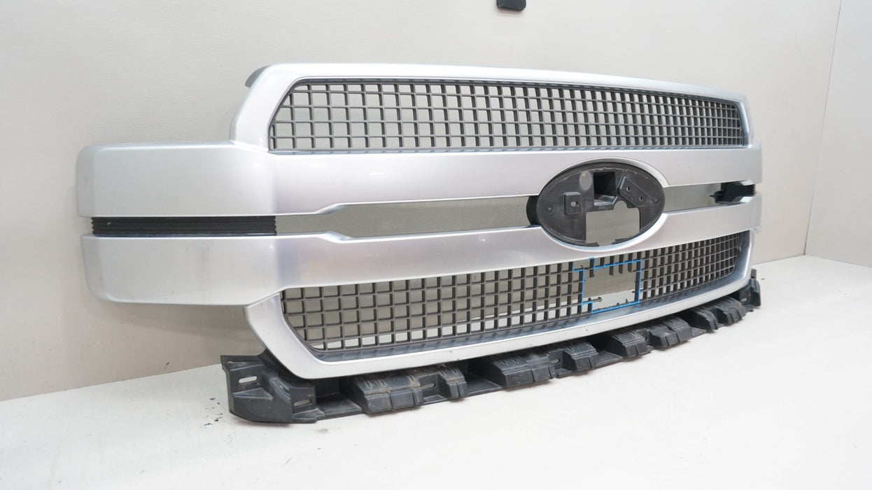 2018-2020 FORD F-150 F150 FRONT BUMPER RADIATOR GRILLE OEM JL34-8200