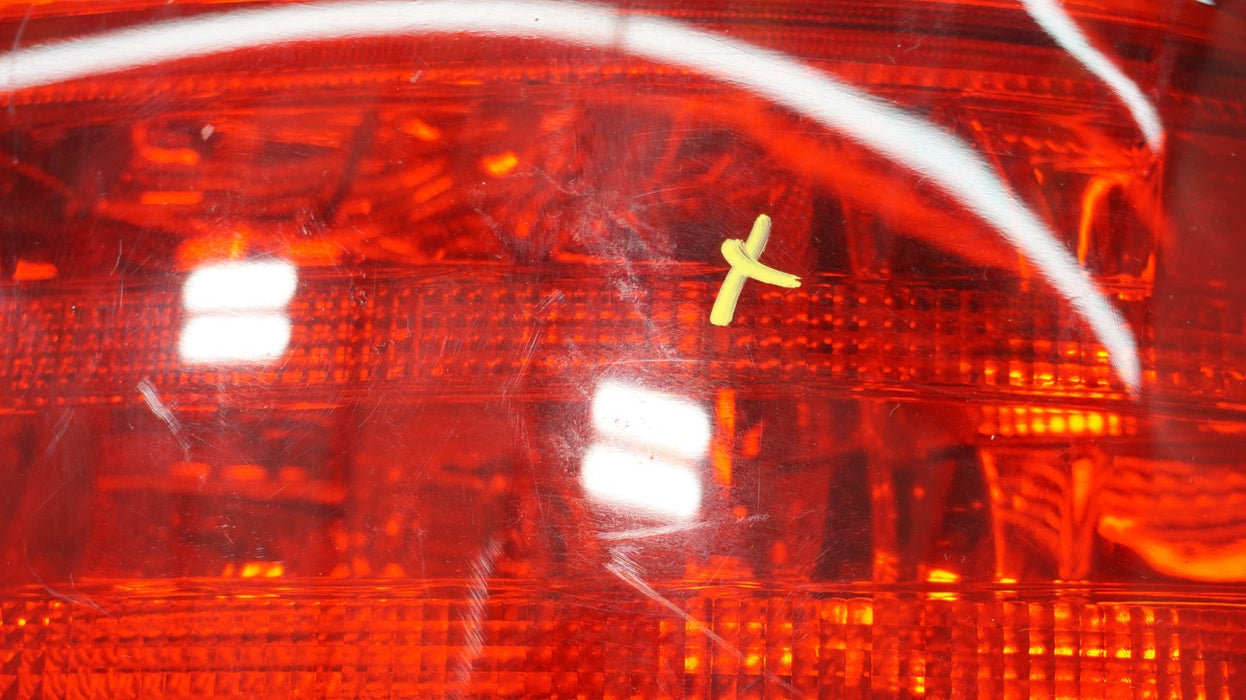 2011-2013 TOYOTA HIGHLANDER REAR RIGHT PASSENGER SIDE TAIL LIGHT CAPA