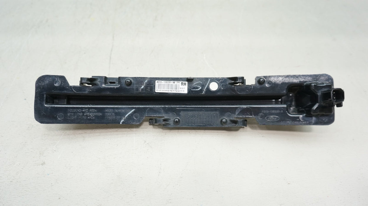 2010-2019 FORD TAURUS FRONT RIGHT SIDE TURN SIGNAL LIGHT OEM AG13-13B220-A
