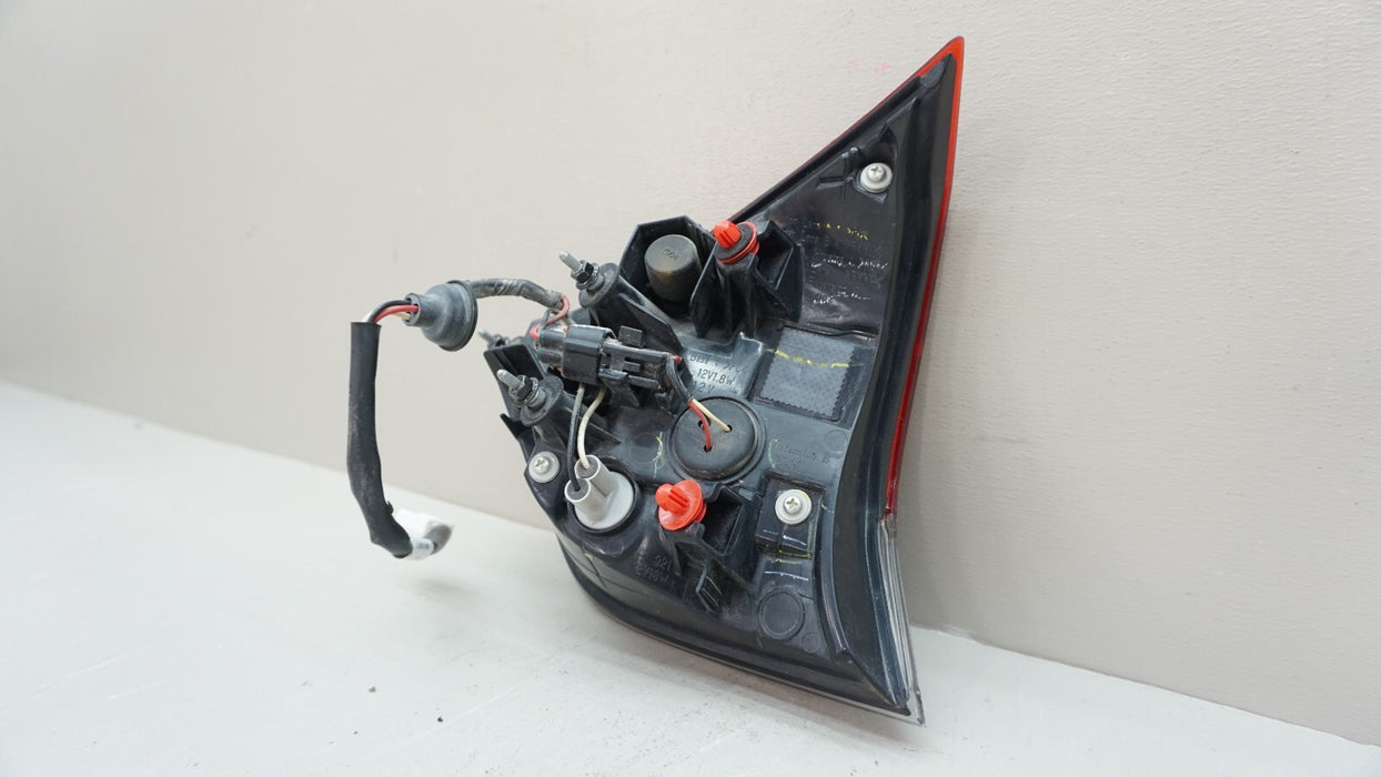2017-2019 NISSAN ROGUE REAR LEFT DRIVERS SIDE INNER TAIL LIGHT OEM 17 18 19