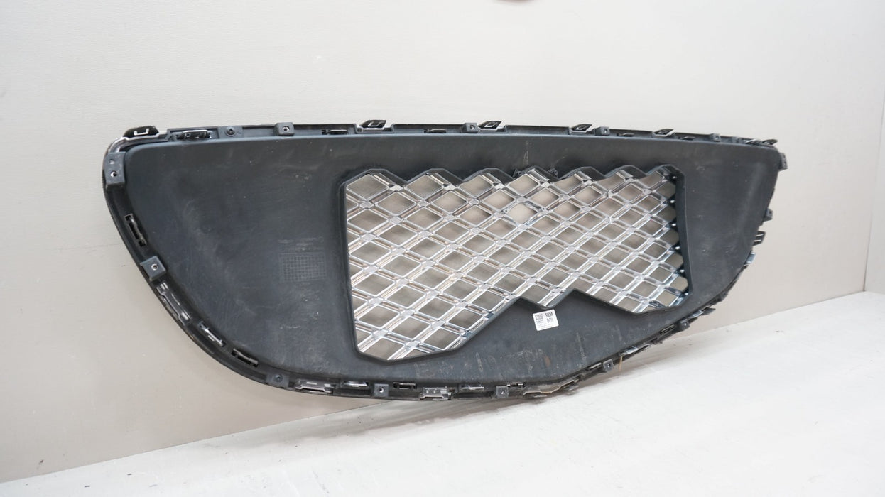 2022-2023 GENESIS GV70 FRONT BUMPER RADIATOR GRILLE OEM 86366-AR700 *DAMAGED*