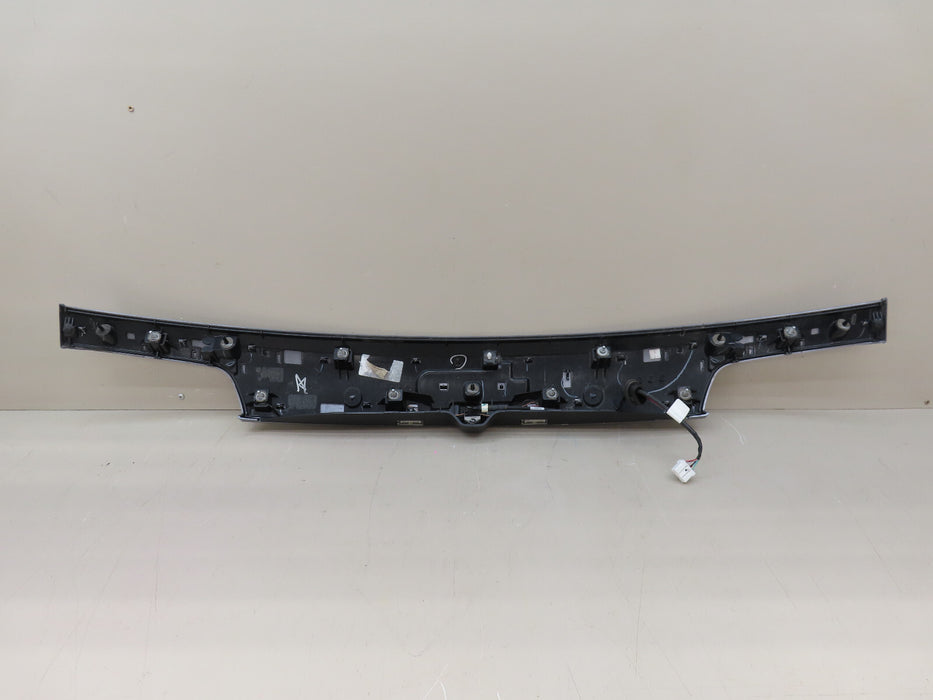 2017-2021 JEEP GRAND CHEROKEE REAR GATE TRIM MOLDING W/CAMERA OEM 1WD55TRMACD