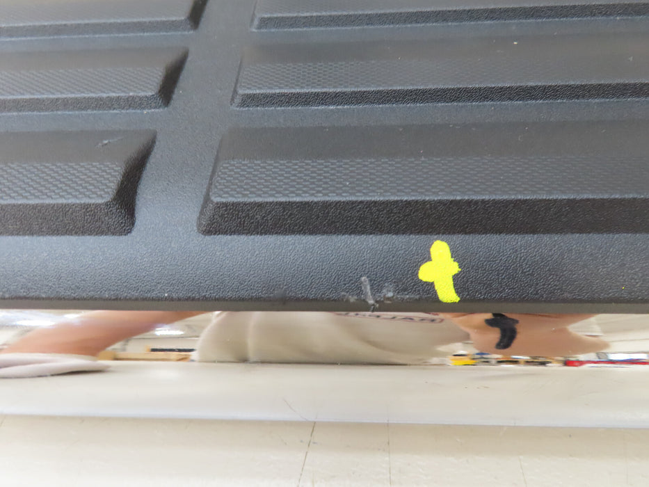 2007-2014 CHEVROLET/GMC SILVERADO-SIERRA 1500-3500 LEFT RUNNING BOARD OEM