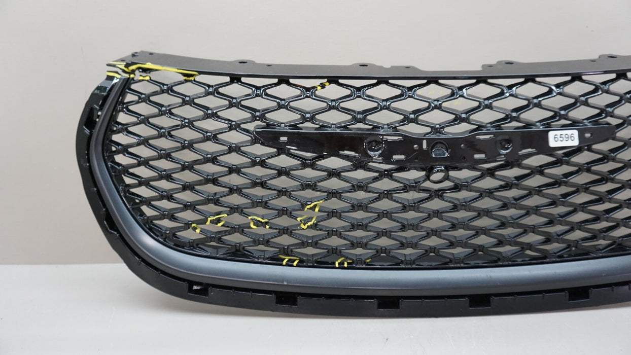 2021-2023 CHRYSLER PACIFICA FRONT CENTER RADIATOR GRILLE OEM 6WF26TRMAC
