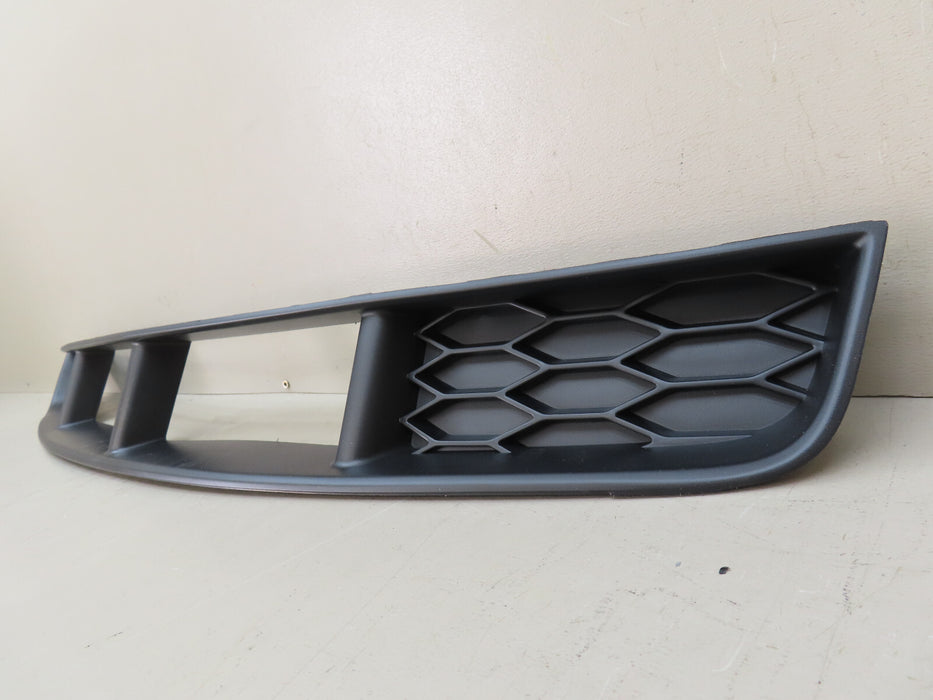 2005-2009 FORD MUSTANG FRONT LOWER BUMPER COVER GRILLE OEM