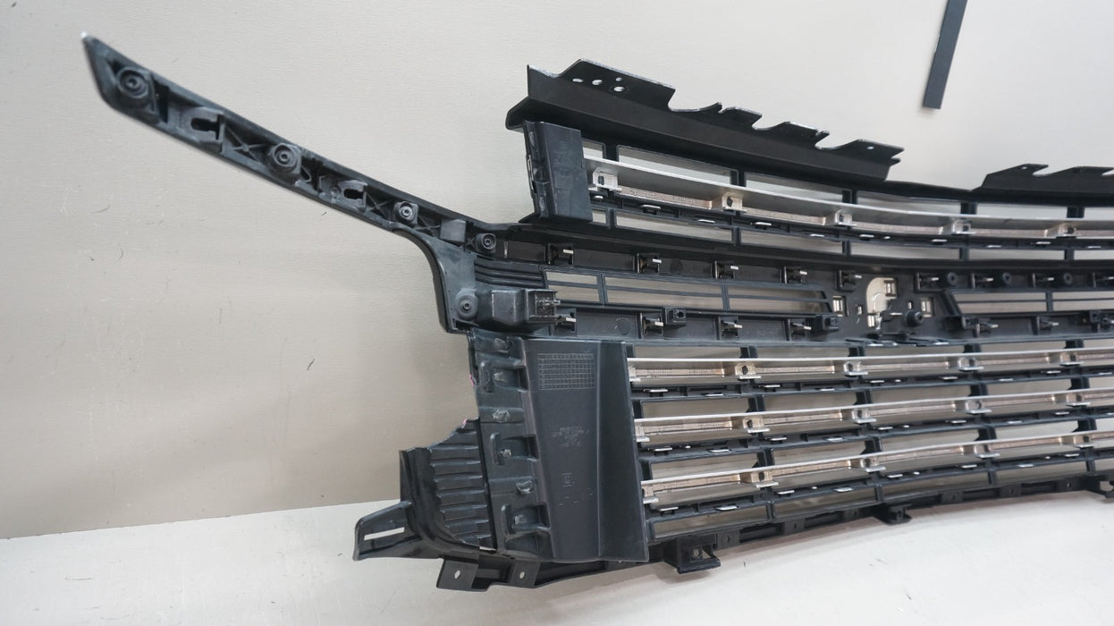 2021-2024 CHEVROLET TAHOE SUBURBAN FRONT GRILLE GRILL OEM 032020088