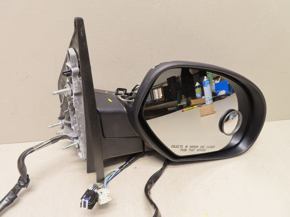 2009-2013 Chevy Silverado GMC Sierra Side Mirror OEM Passenger Right 755272
