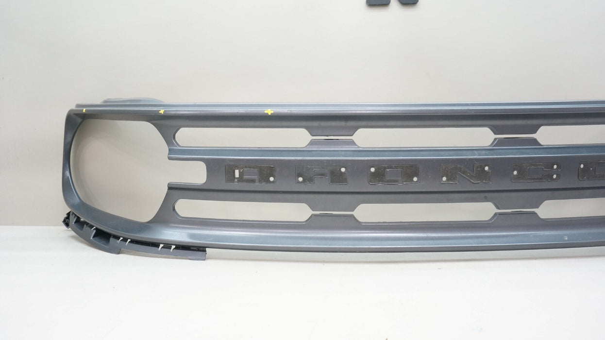 2021-2023 FORD BRONCO SPORT FRONT BUMPER GRILLE OEM M1PB-8200-C