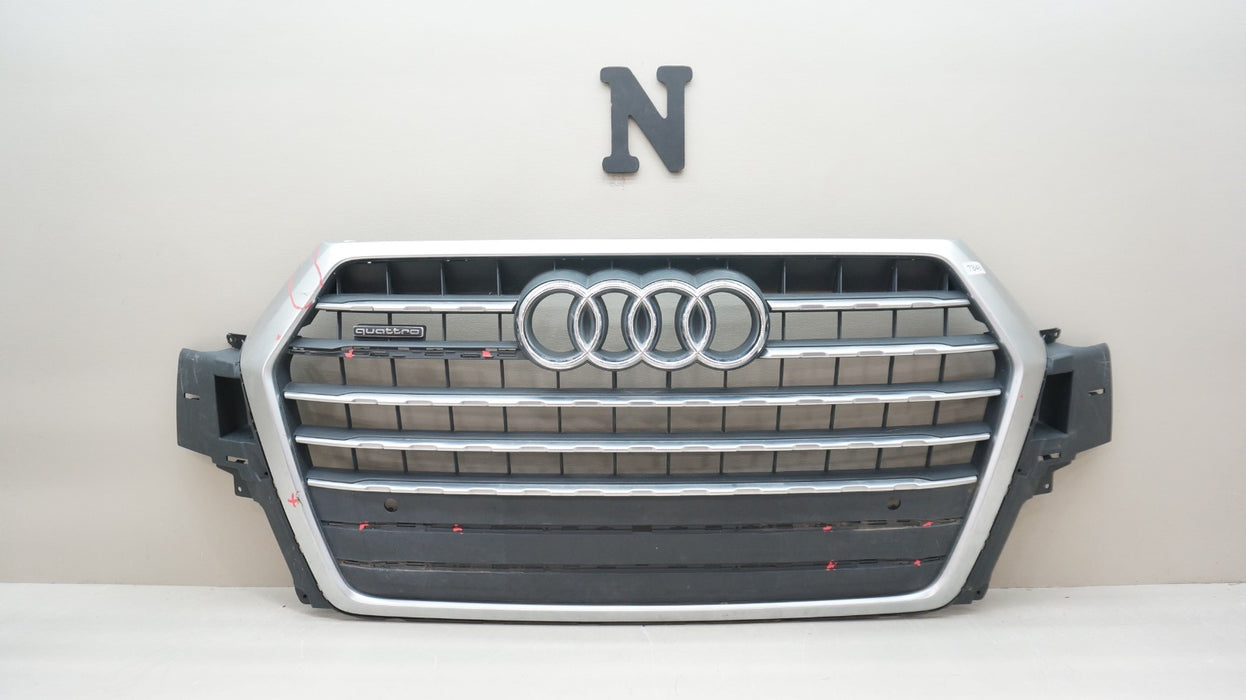 2017-2019 AUDI Q7 S-LINE FRONT BUMPER RADIATOR GRILLE OEM 4M0853651