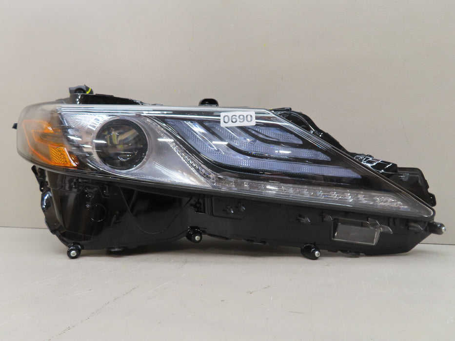 2018-2024 TOYOTA CAMRY FRONT RIGHT PASSENGER HEADLIGHT LED OEM 0690