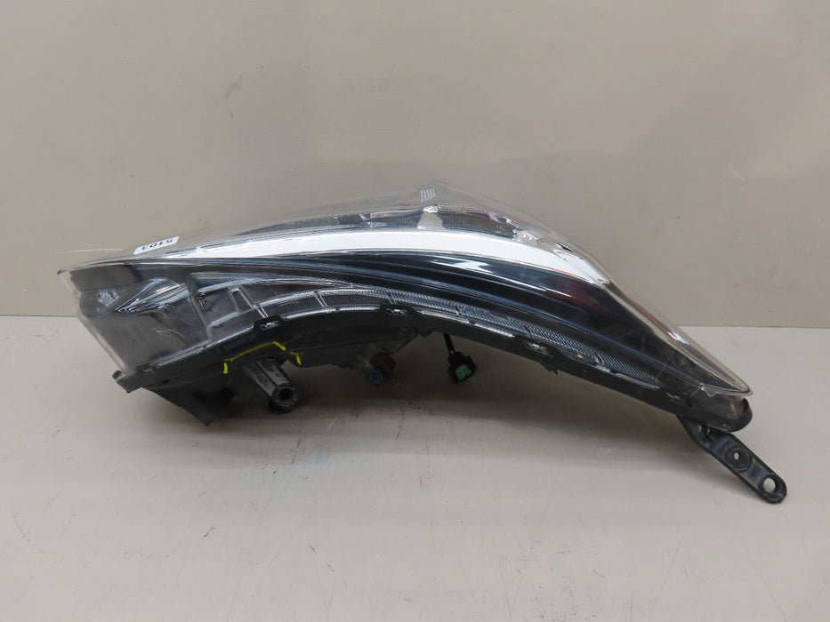 2017-2021 SUBARU CROSSTREK FRONT RIGHT PASSENGER SIDE HEADLIGHT HALOGEN OEM