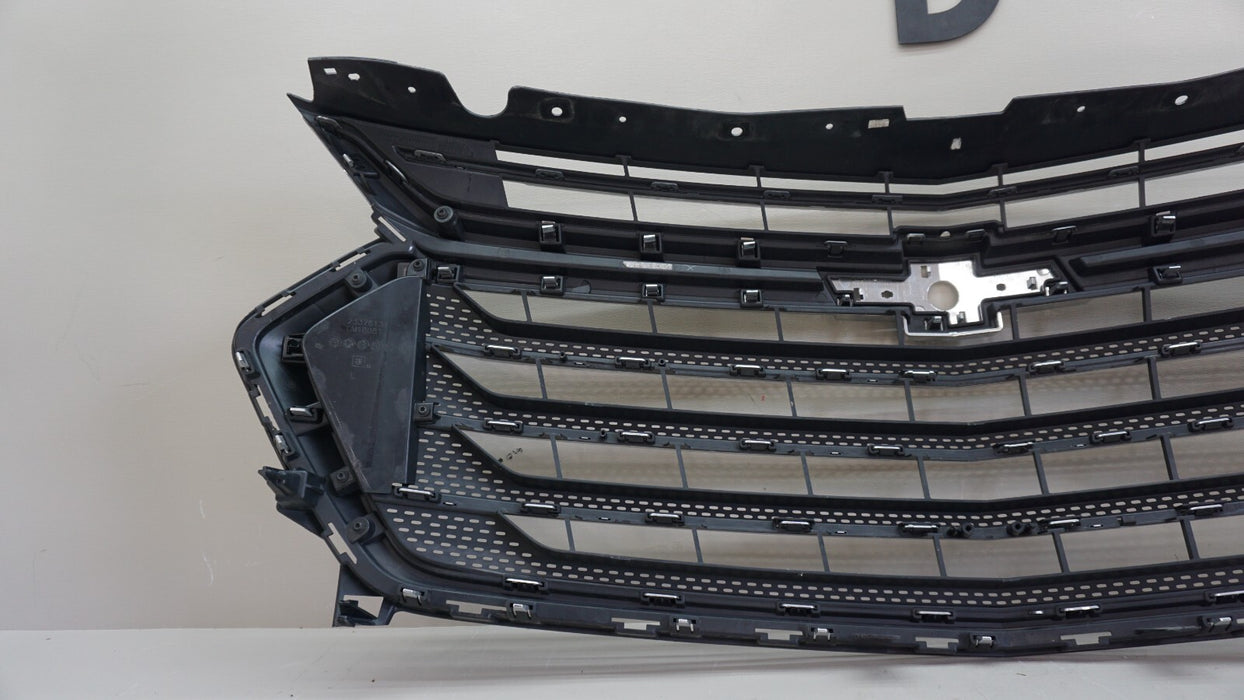 2018-2021 CHEVROLET TRAVERSE FRONT BUMPER RADIATOR GRILLE GRILL OEM 23376131