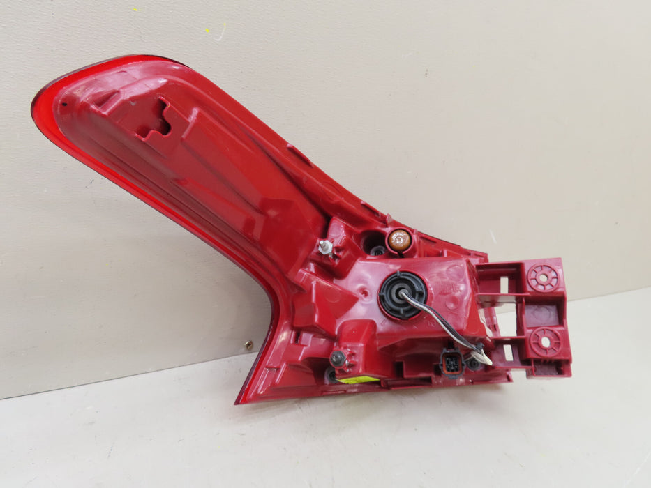 2019 2020 HYUNDAI SANTA FE REAR RIGHT TAIL LIGHT OEM