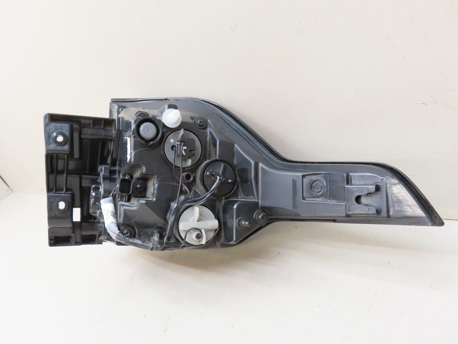 2023-2025 KIA SPORTAGE REAR LEFT DRIVER SIDE TAIL LIGHT OUTER OEM