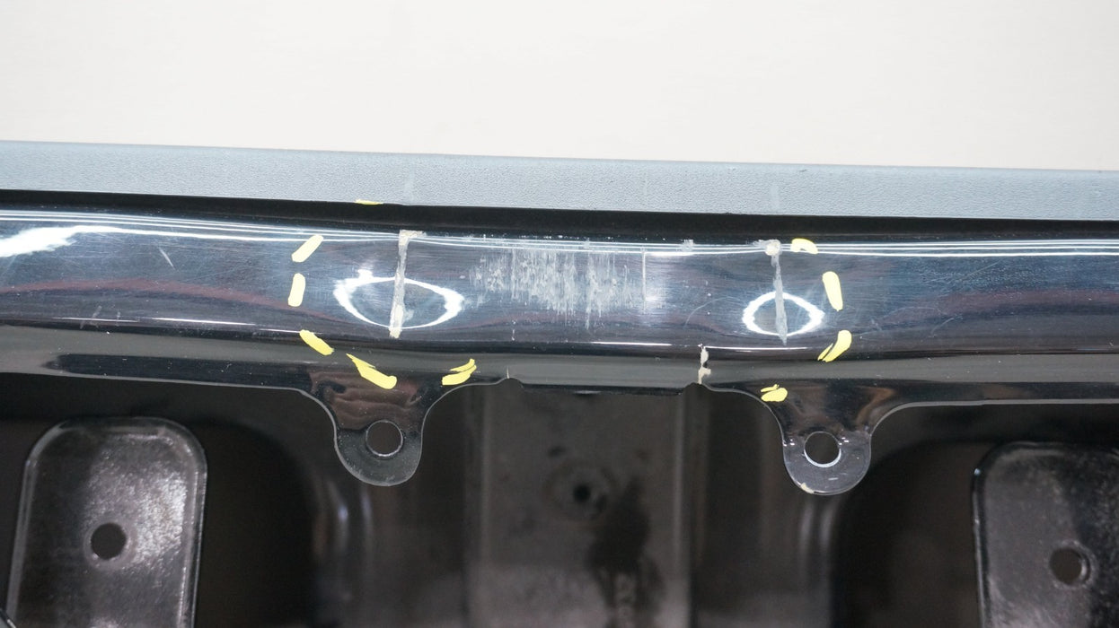 2019-2024 CHEVROLET SILVERADO 1500 REAR UPPER TAIL GATE OEM