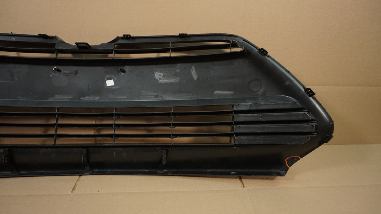 2017-2019 TOYOTA COROLLA FRONT BUMPER RADIATOR GRILLE OEM 53112-02730