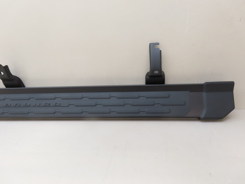 2021-2025 FORD BRONCO RIGHT PASSENGER SIDE RUNNING BOARD OEM