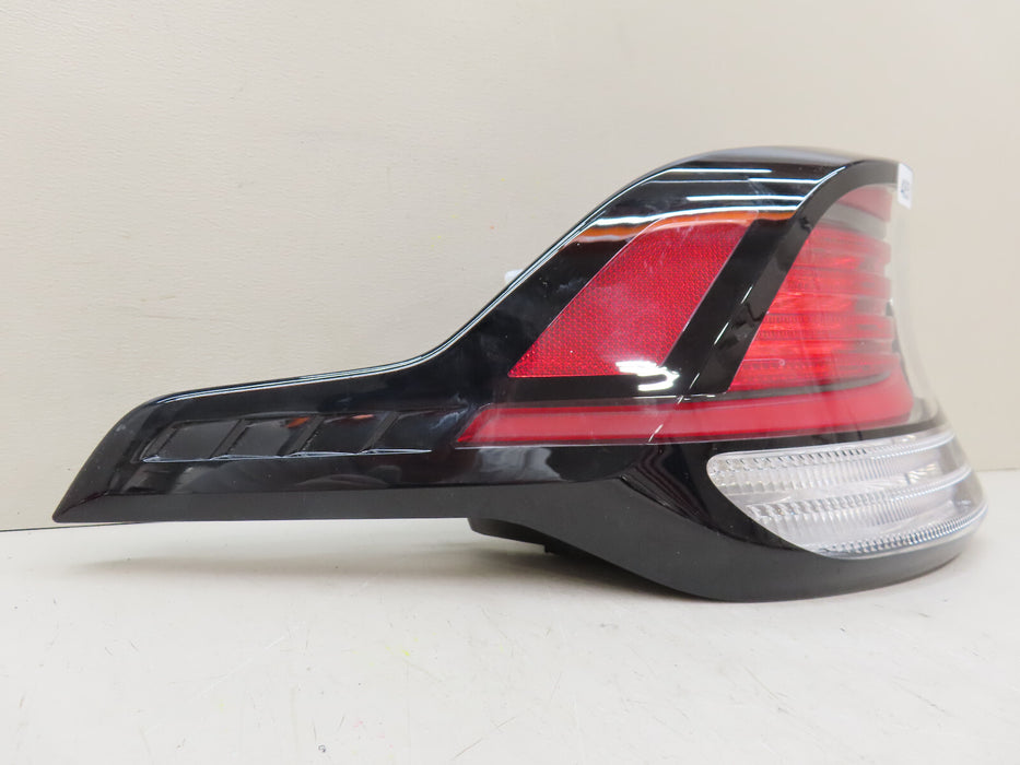 2023-2025 KIA SPORTAGE REAR LEFT DRIVER SIDE TAIL LIGHT OUTER OEM