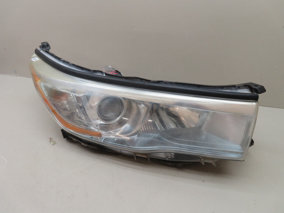 2014 2015 2016 Toyota Highlander RIGHT HALOGEN HEADLIGHT LAMP OEM