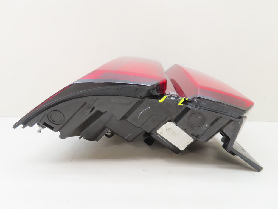 2021-2023 KIA SORENTO REAR LEFT DRIVER SIDE TAIL LIGHT OEM 92401-R5
