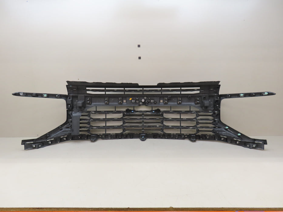 2024 CHEVROLET TAHOE, SUBURBAN FRONT RADIATOR GRILL GRILLE OEM