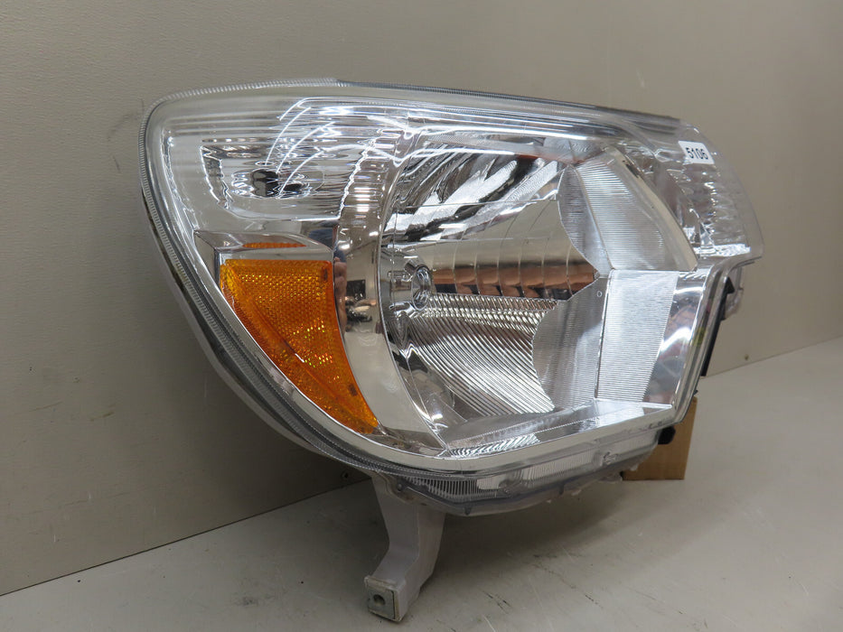 2012-2015 TOYOTA TACOMA RIGHT PASSENGER SIDE HEADLIGHT OEM