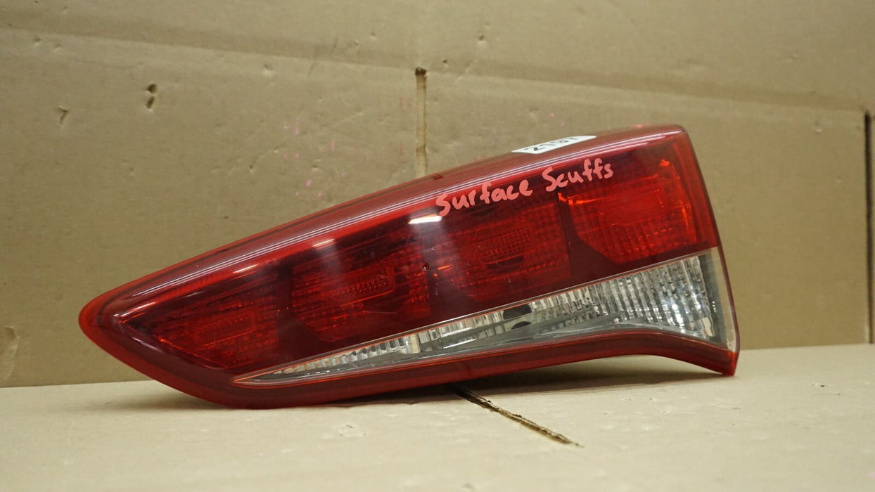 2016-2018 HYUNDAI TUCSON REAR RIGHT PASSENGER SIDE TAIL LIGHT HALOGEN OEM