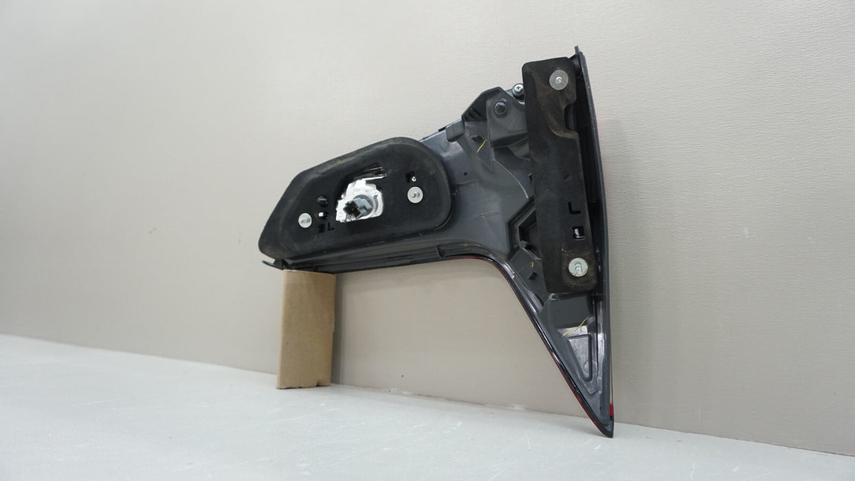 2016-2018 HONDA HR-V REAR LH LEFT DRIVER SIDE INNER TAIL LIGHT OEM
