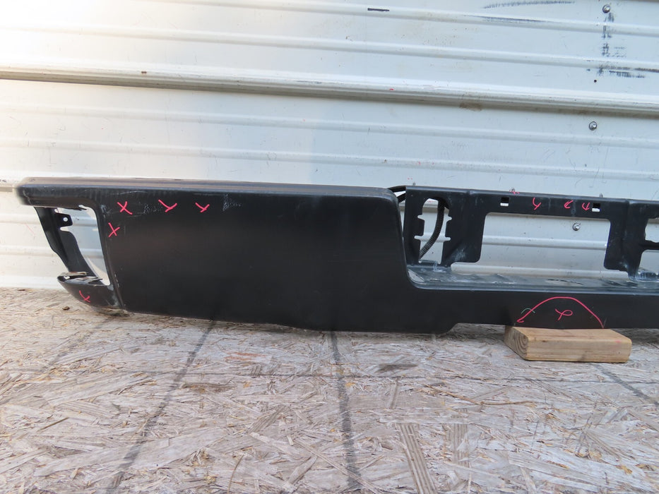 2016-2019 CHEVROLET SILVERADO GMC SIERRA 1500 REAR METAL BUMPER OEM 84077954