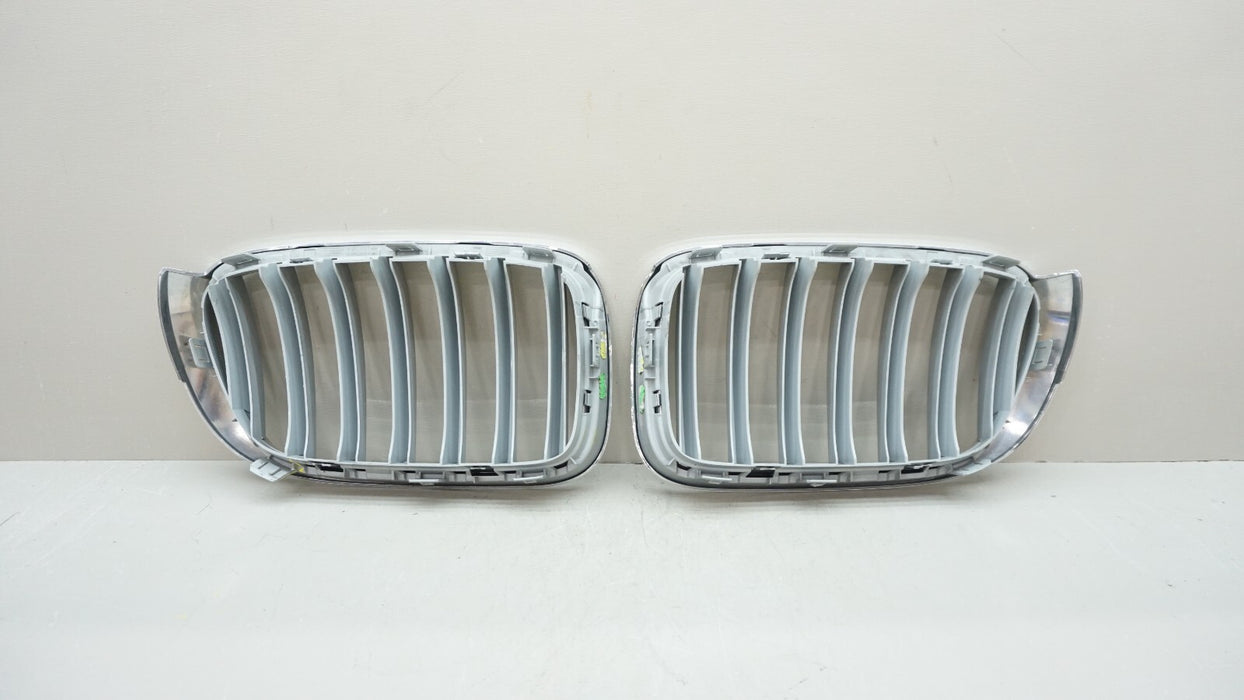 2011-2017 BMW X3 F25 FRONT RADIATOR GRILLE GRILL 51117210726 OEM