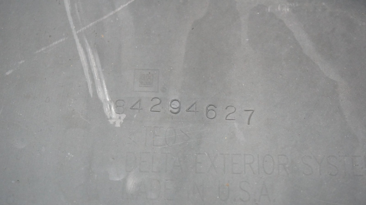 2018-2020 CHEVROLET TRAVERSE REAR LOWER BUMPER COVER OEM 84294627