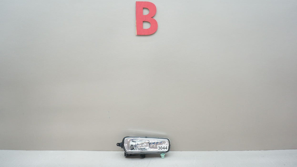 2014-2018 FORD FOCUS RH RIGHT PASSENGER FOG LIGHT OEM 90041467