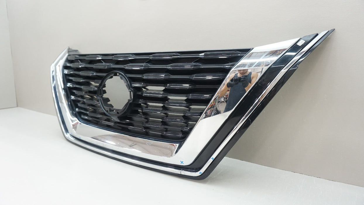 2021-2023 NISSAN ROGUE FRONT UPPER RADIATOR GRILLE GRILL 62310 6RR0A OEM