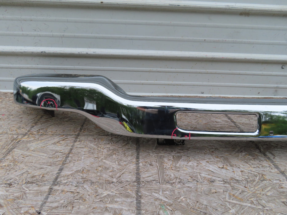 2003-2007 GMC SIERRA 1500-2500 FRONT UPPER METAL BUMPER OEM P#15098990