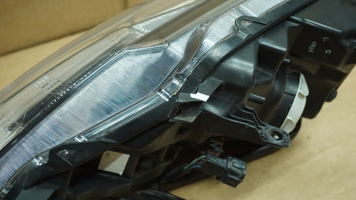 2017-2019 NISSAN ROGUE FRONT RIGHT PASSENGER SIDE HEADLIGHT HEADLAMP HALOGEN OEM