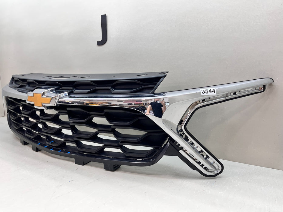 2024-2025 CHEVROLET TRAX UPPER FRONT GRILLE GRILL 42769271 OEM